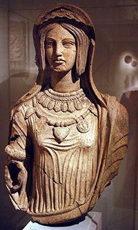 femme-etrusque-terracotta-200po