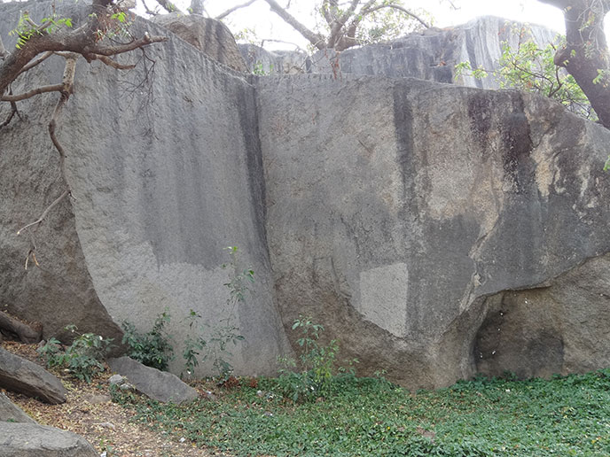 mahabalipuram-falaise-gradins-688po